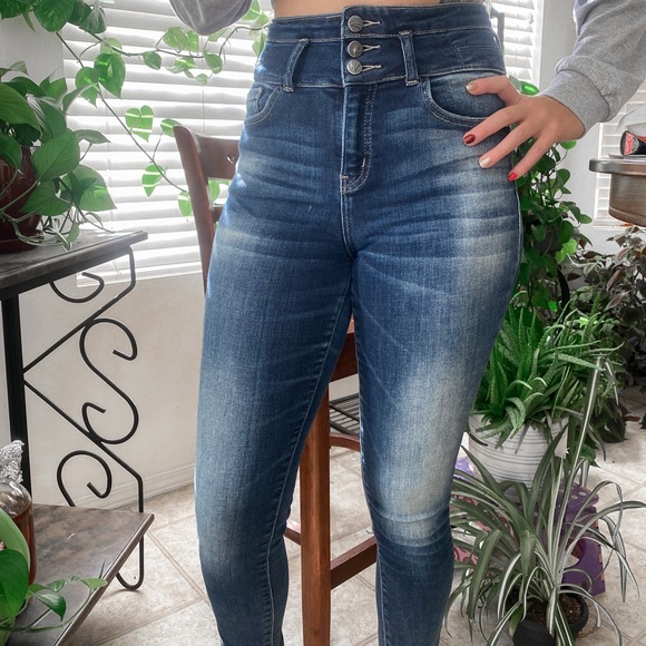 KanCan Signature Jeans (Buckle Exclusive) - Picture 1 of 3